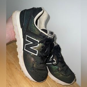 Women’s 6.5 New Balance 574 Metallic Mermaid